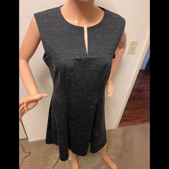 TOMMY Hilfiger dress size 10 - Picture 3 of 9